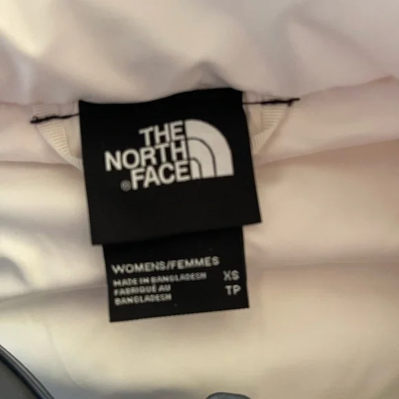 The North Face Women's Aconcagua 3 Puffer Jacket - Picture 9 of 10